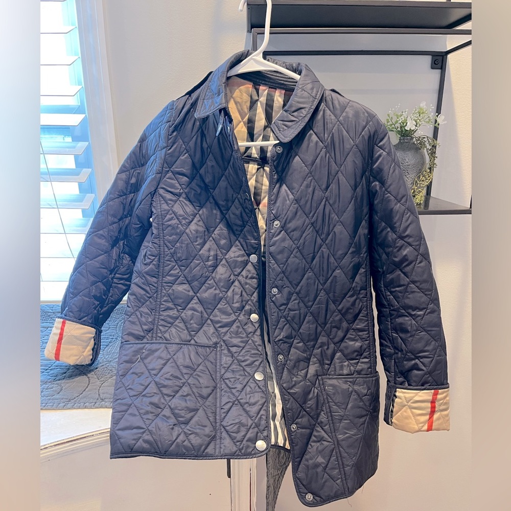 Burberry Kids AUTHENTIC girls jacket. Navy color, size  8/10